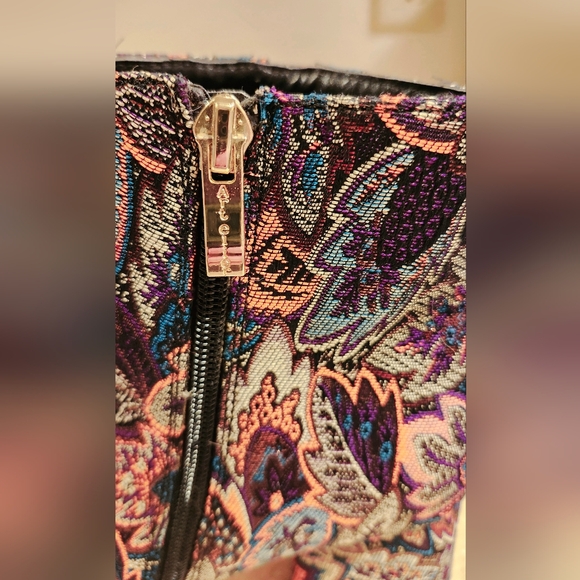 Nicole Miller Artelier Size 9 Floral Jacquard Print Ankle boots. Gently used $26 - Picture 9 of 11